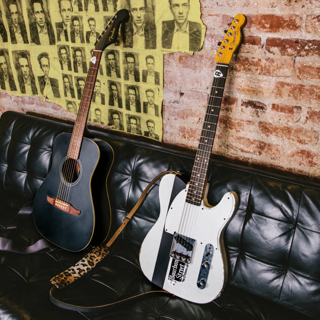 Fender lanza la Limited Edition Joe Strummer Esquire - Cutaway Guitar ...