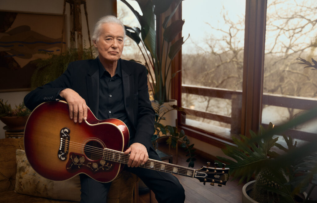 Jimmy Page con su SJ-200